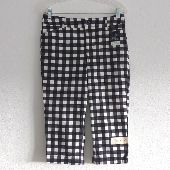 ST. JOHN'S BAY capri pants NWT - Picture 2 of 13